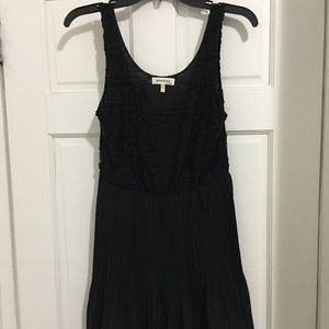 BLACK MIDI DRESS